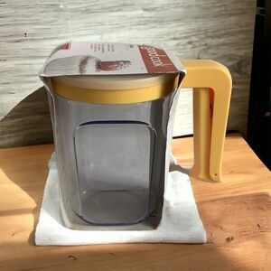 NIB SIFTER Good Cook Yellow Plastic Sifter Cup Baking Pastries